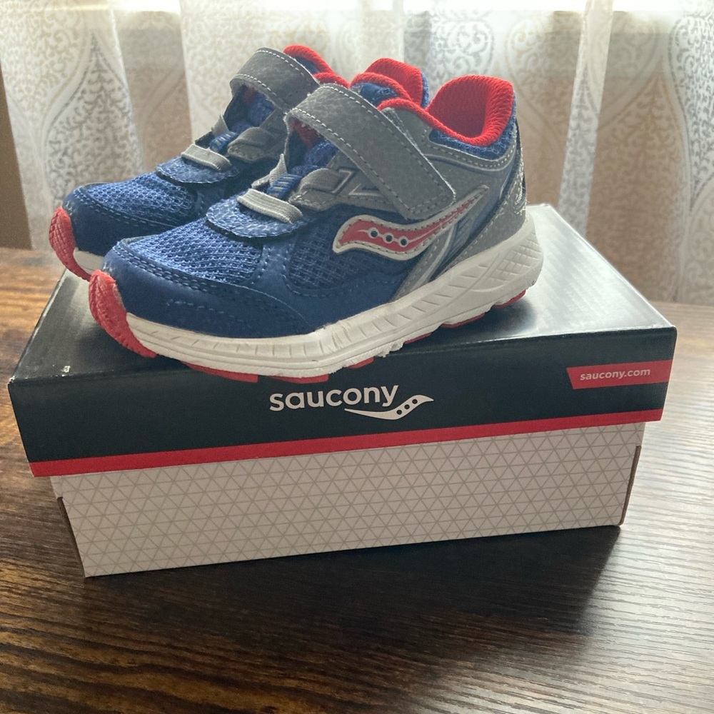 Saucony Cohesion 14 toddler shoes size 7 WIDE (7C W) Toddler sneakers